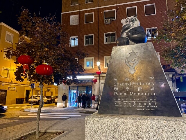 Oso panda nuevo Chinatown de Madrid
